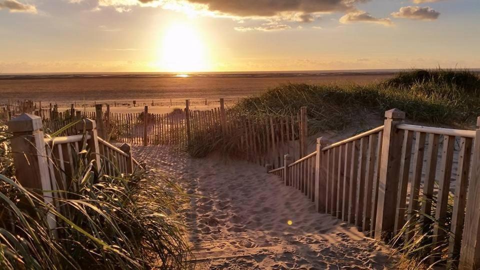 Cumbria Guest House Lytham St Annes Bagian luar foto