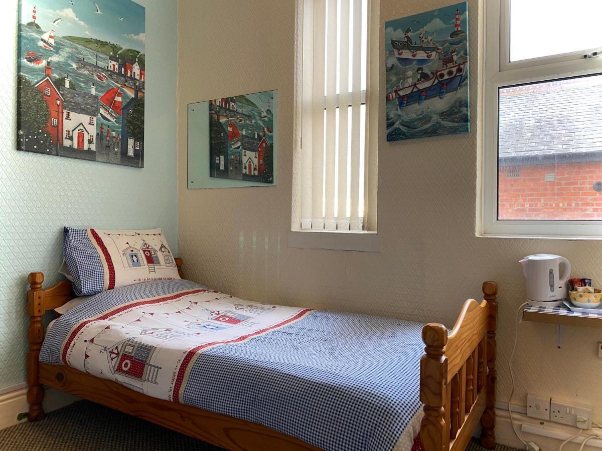 Cumbria Guest House Lytham St Annes Bagian luar foto