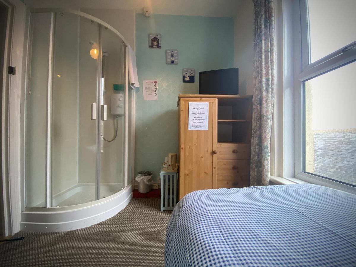 Cumbria Guest House Lytham St Annes Bagian luar foto